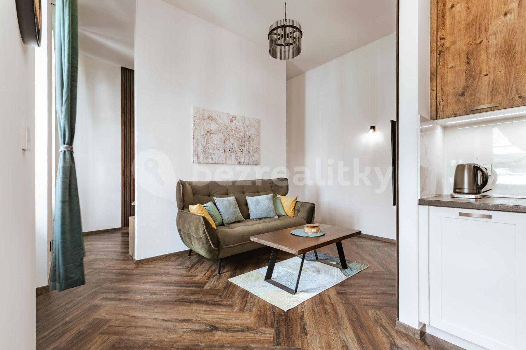 Studio flat for sale, 40 m², Náměstí, Horní Planá, Jihočeský Region