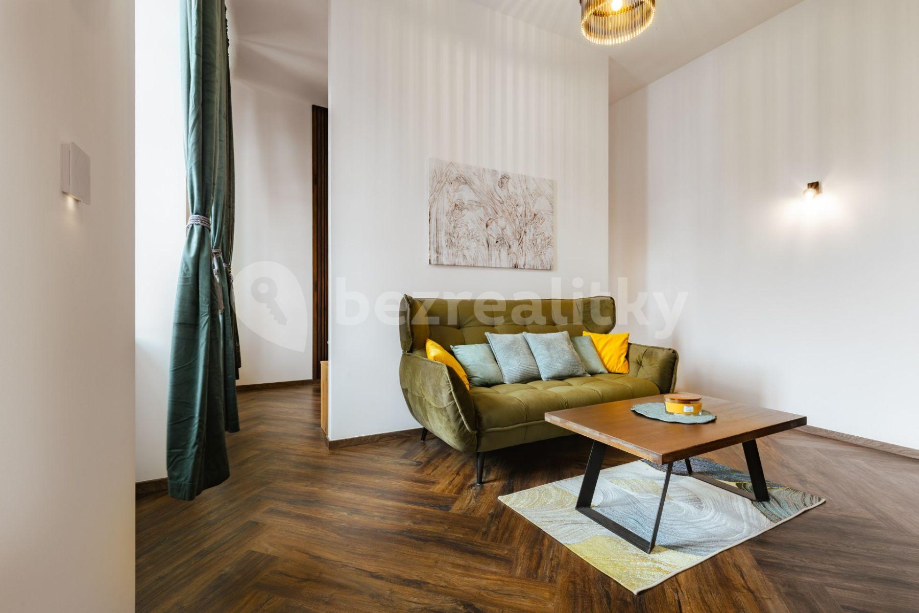 Studio flat for sale, 40 m², Náměstí, Horní Planá, Jihočeský Region