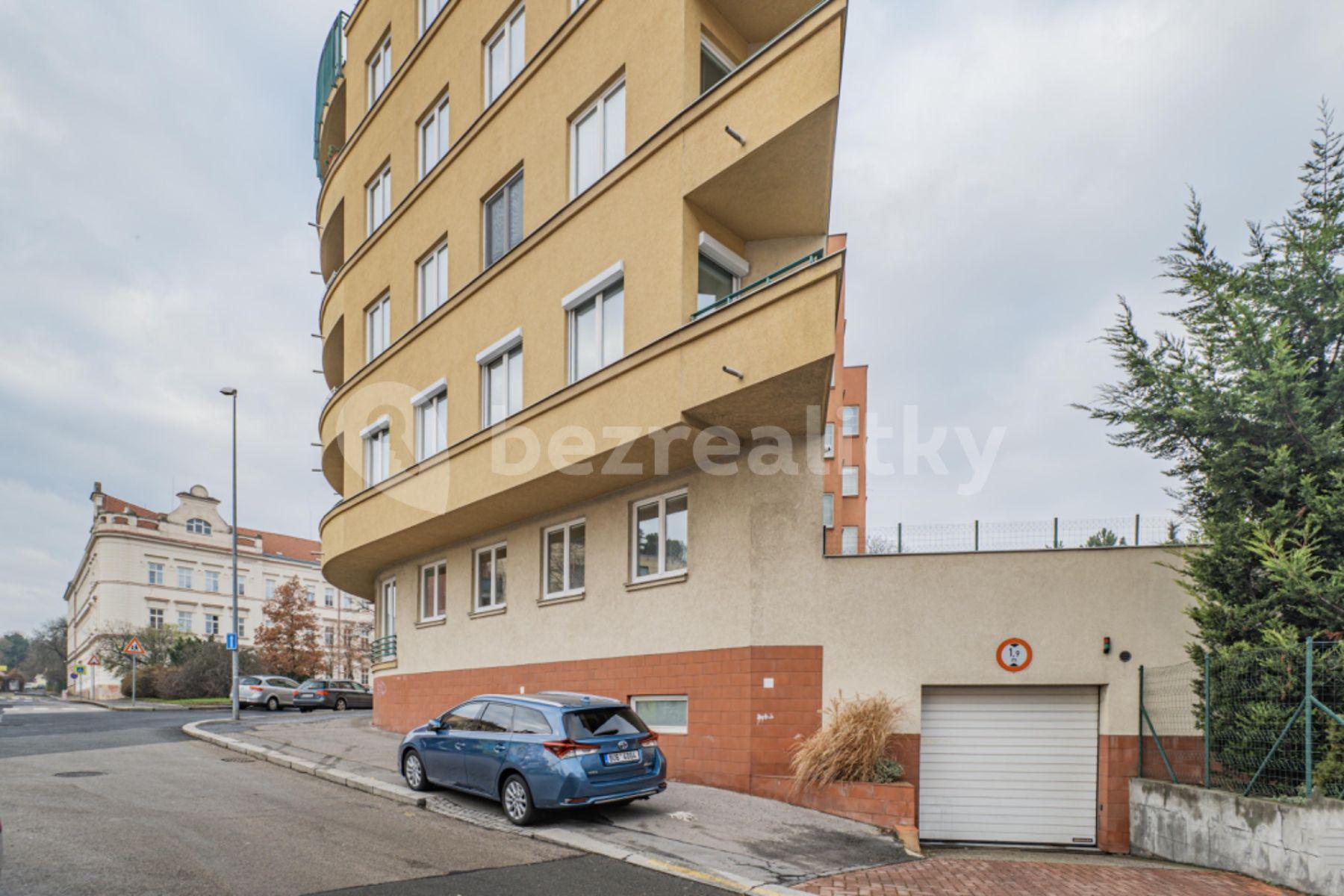 garage for sale, 14 m², Kašparovo náměstí, Prague, Prague