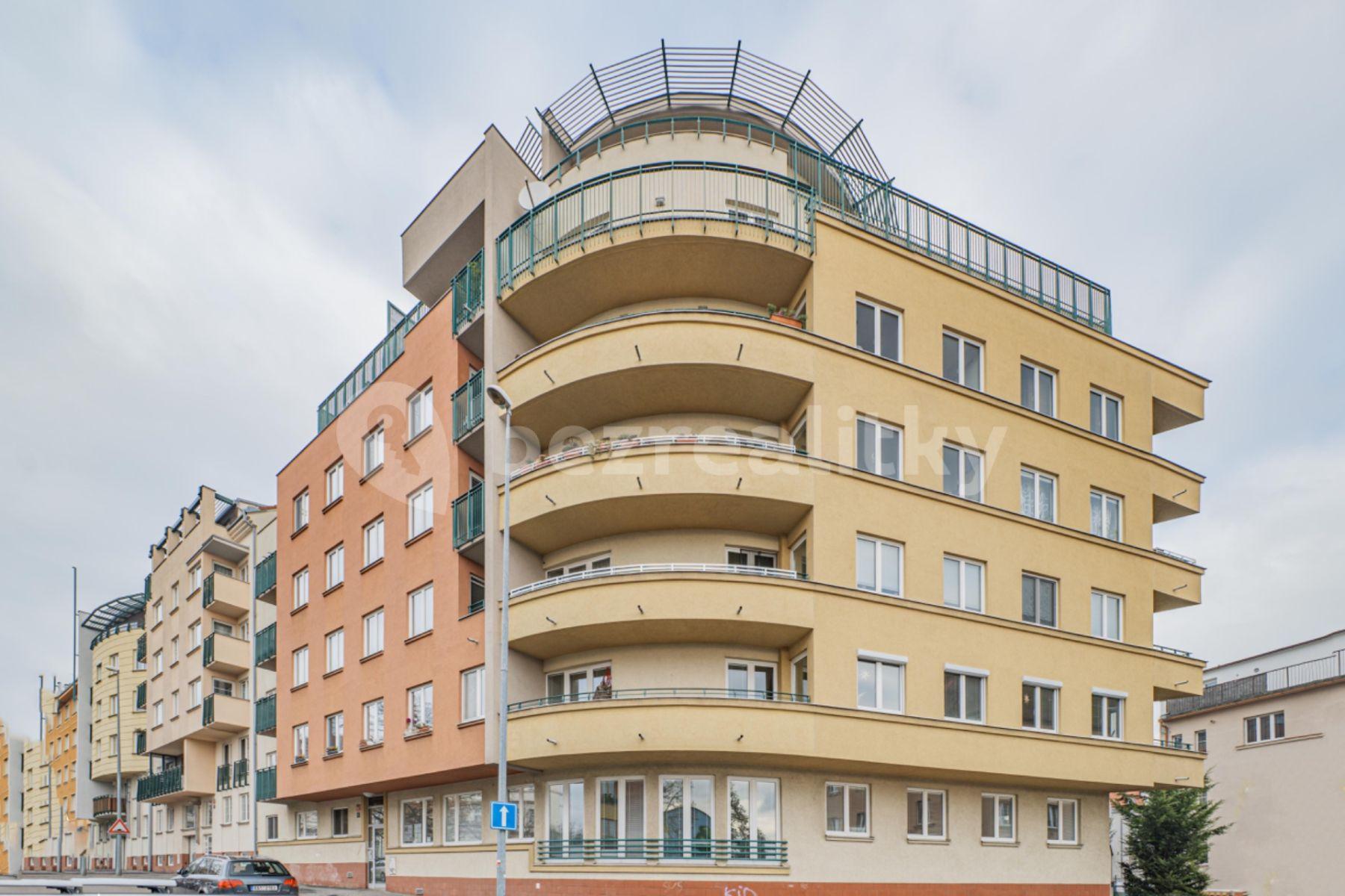 garage for sale, 14 m², Kašparovo náměstí, Prague, Prague