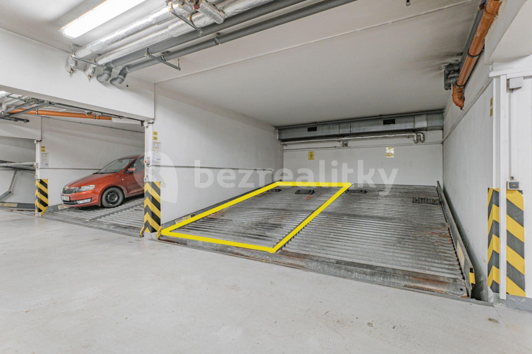 garage for sale, 14 m², Kašparovo náměstí, Prague, Prague