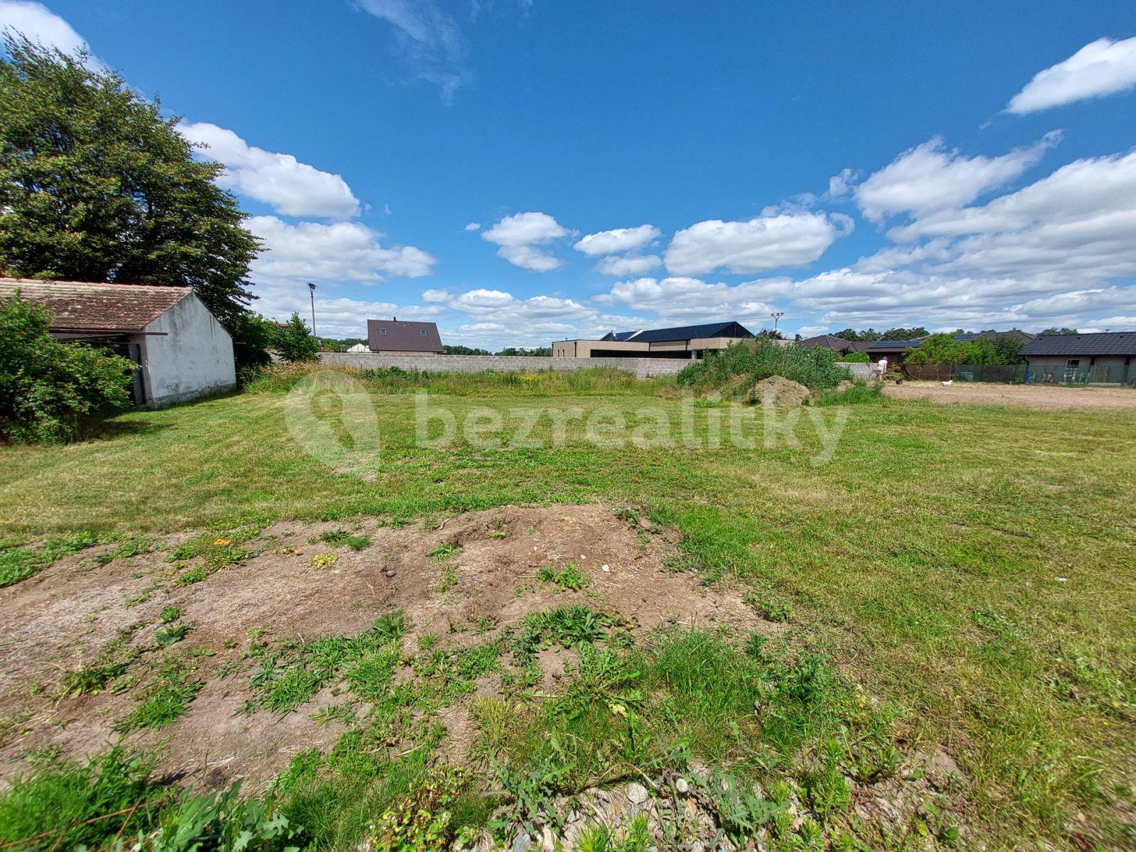 plot for sale, 927 m², Kunětice, Pardubický Region