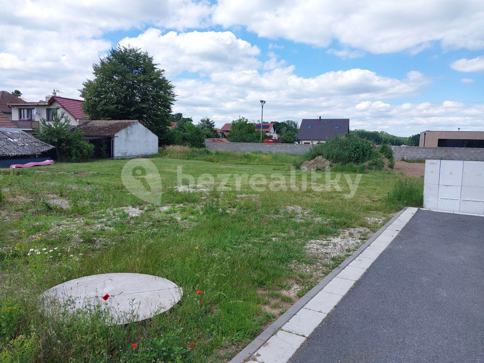 plot for sale, 927 m², Kunětice, Pardubický Region