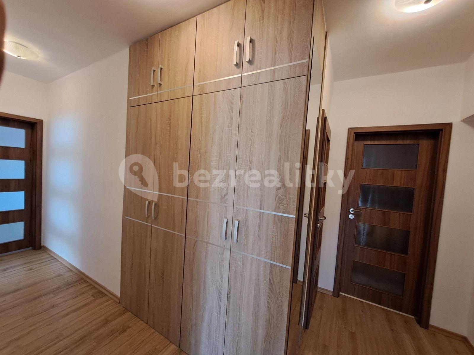 2 bedroom with open-plan kitchen flat for sale, 74 m², Příčná, Čerčany, Středočeský Region