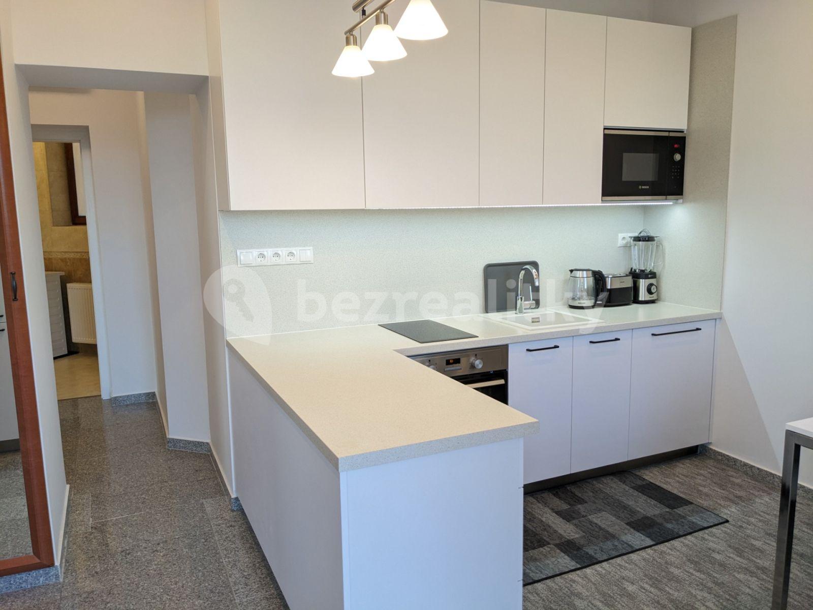 1 bedroom flat to rent, 43 m², Stará vinárska, Bratislava - mestská časť Staré Mesto, Bratislavský Region