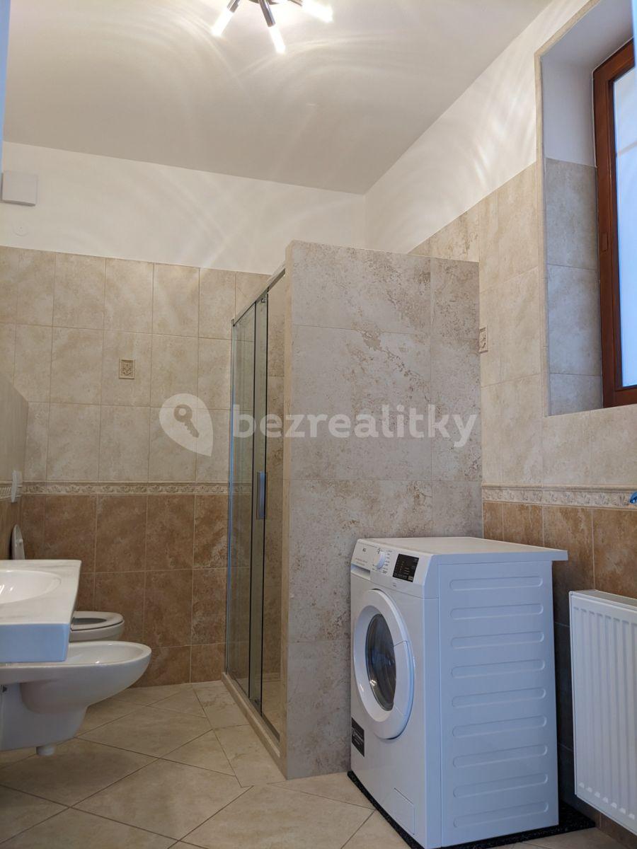 1 bedroom flat to rent, 43 m², Stará vinárska, Bratislava - mestská časť Staré Mesto, Bratislavský Region