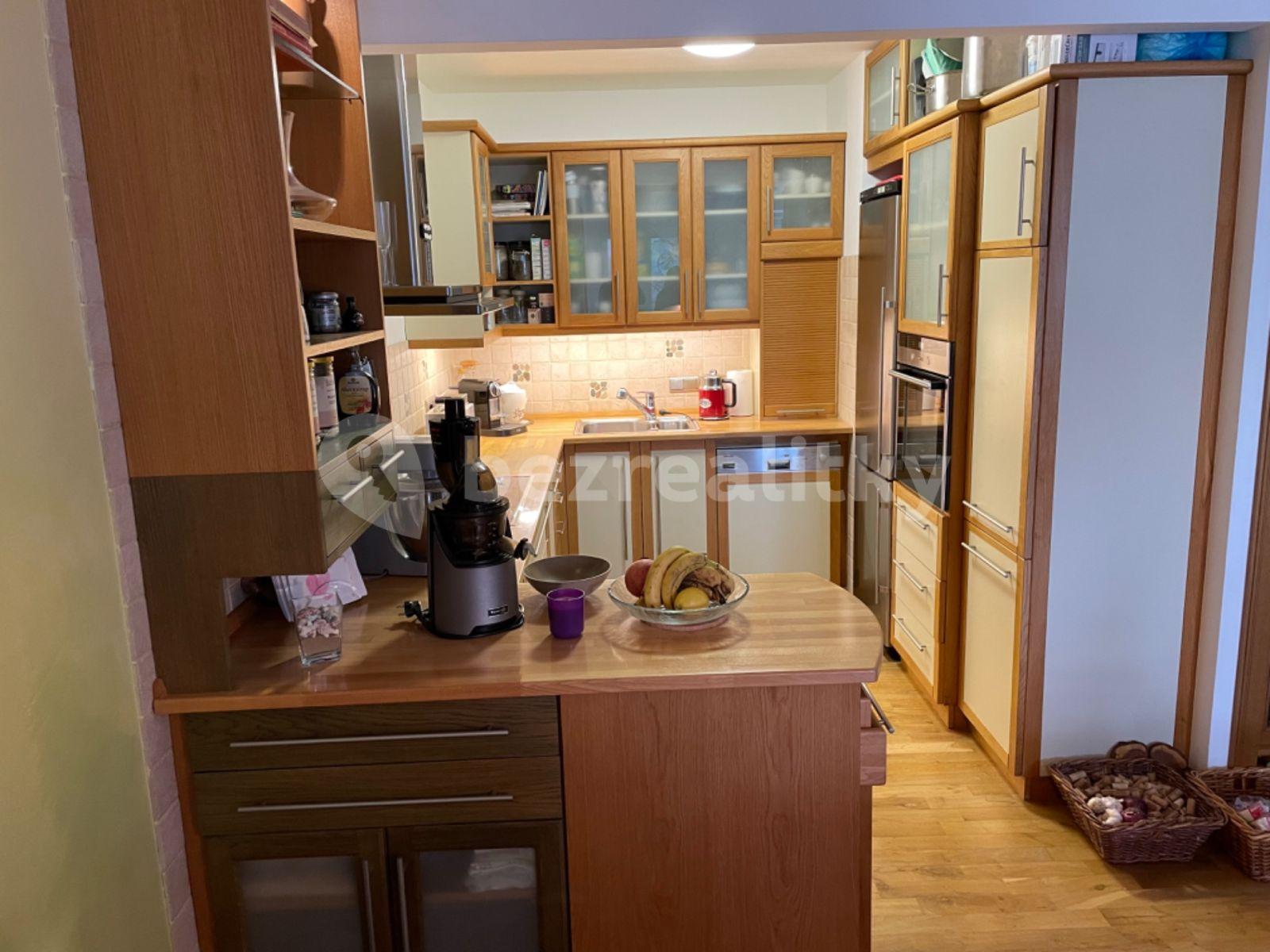 2 bedroom with open-plan kitchen flat for sale, 105 m², Semilská, Prague, Prague