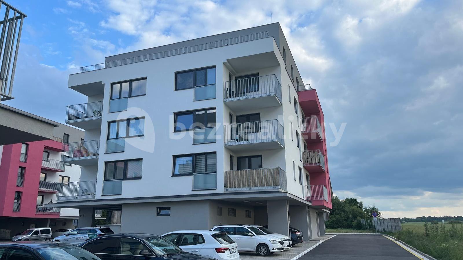 1 bedroom with open-plan kitchen flat to rent, 55 m², U Kasáren, Dašice, Pardubický Region