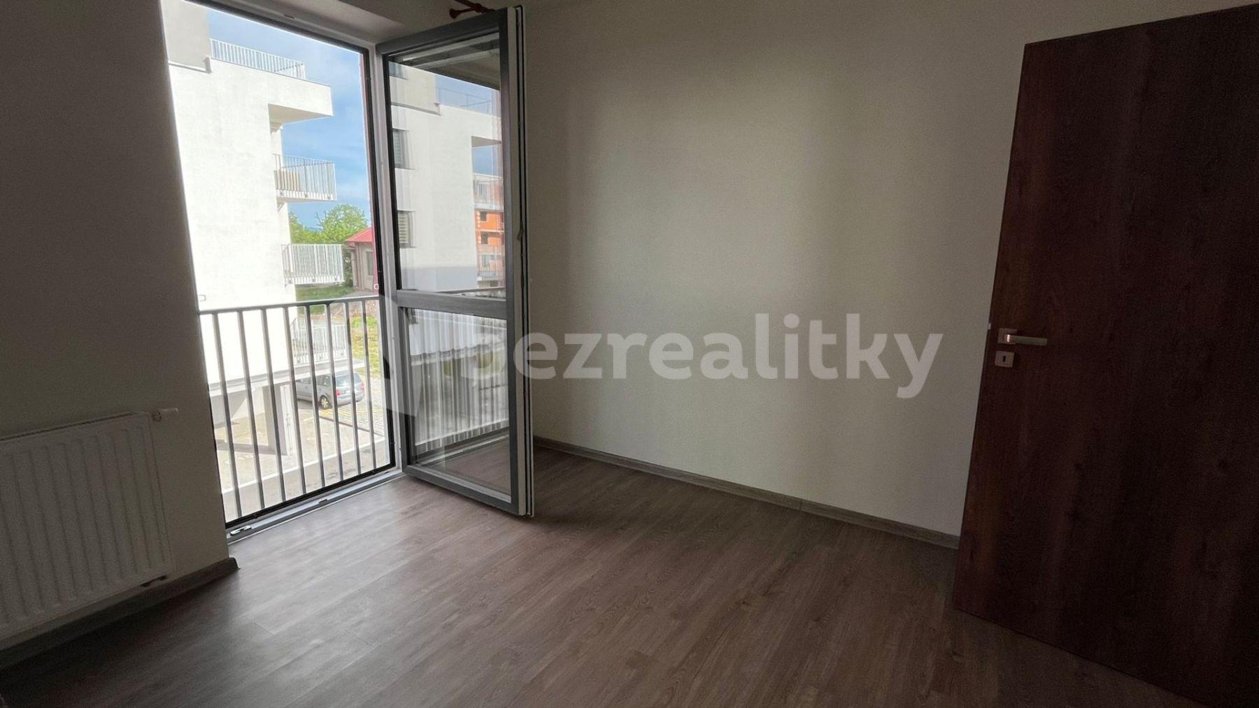 1 bedroom with open-plan kitchen flat to rent, 55 m², U Kasáren, Dašice, Pardubický Region