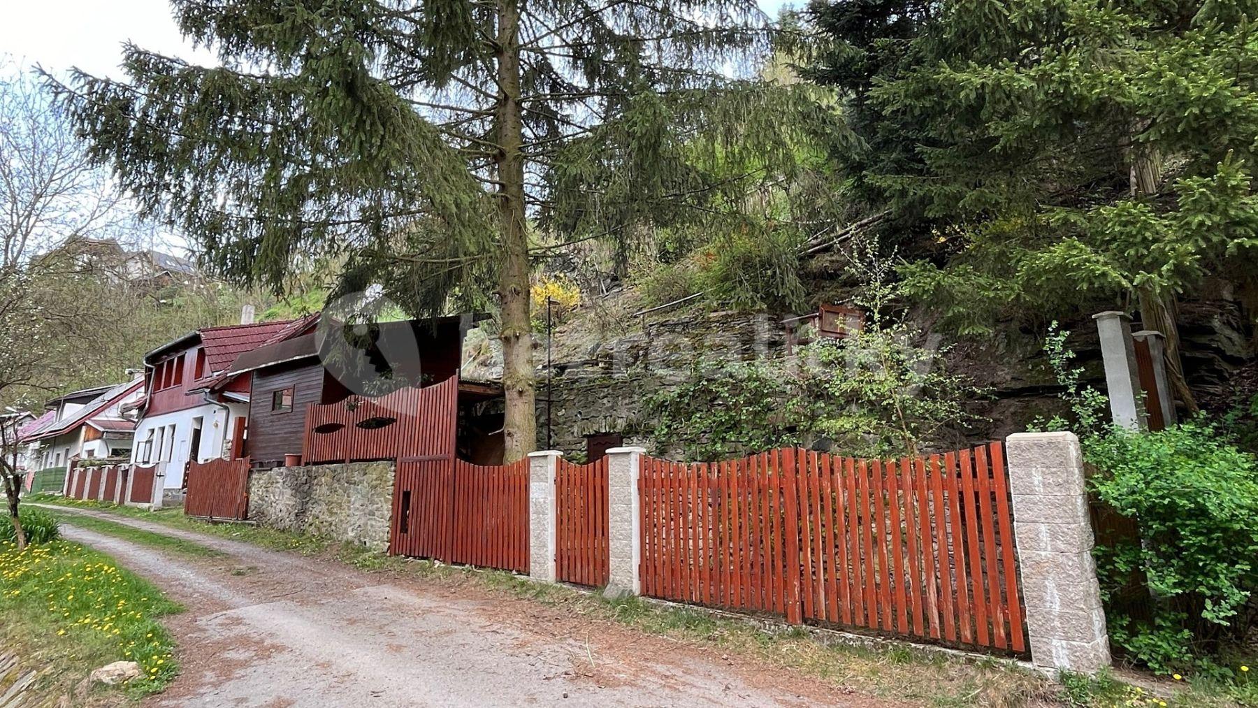 recreational property for sale, 447 m², Zlatá, Rataje nad Sázavou, Středočeský Region