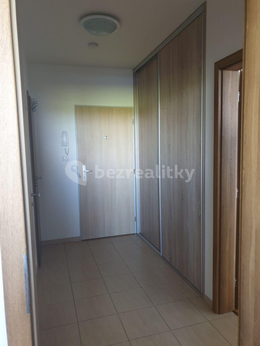 1 bedroom with open-plan kitchen flat for sale, 43 m², V Honech, Klecany, Středočeský Region