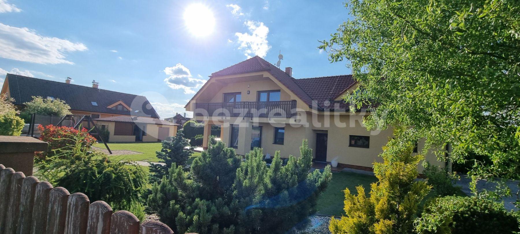 house for sale, 231 m², Na Draškách, Dobřejovice, Středočeský Region