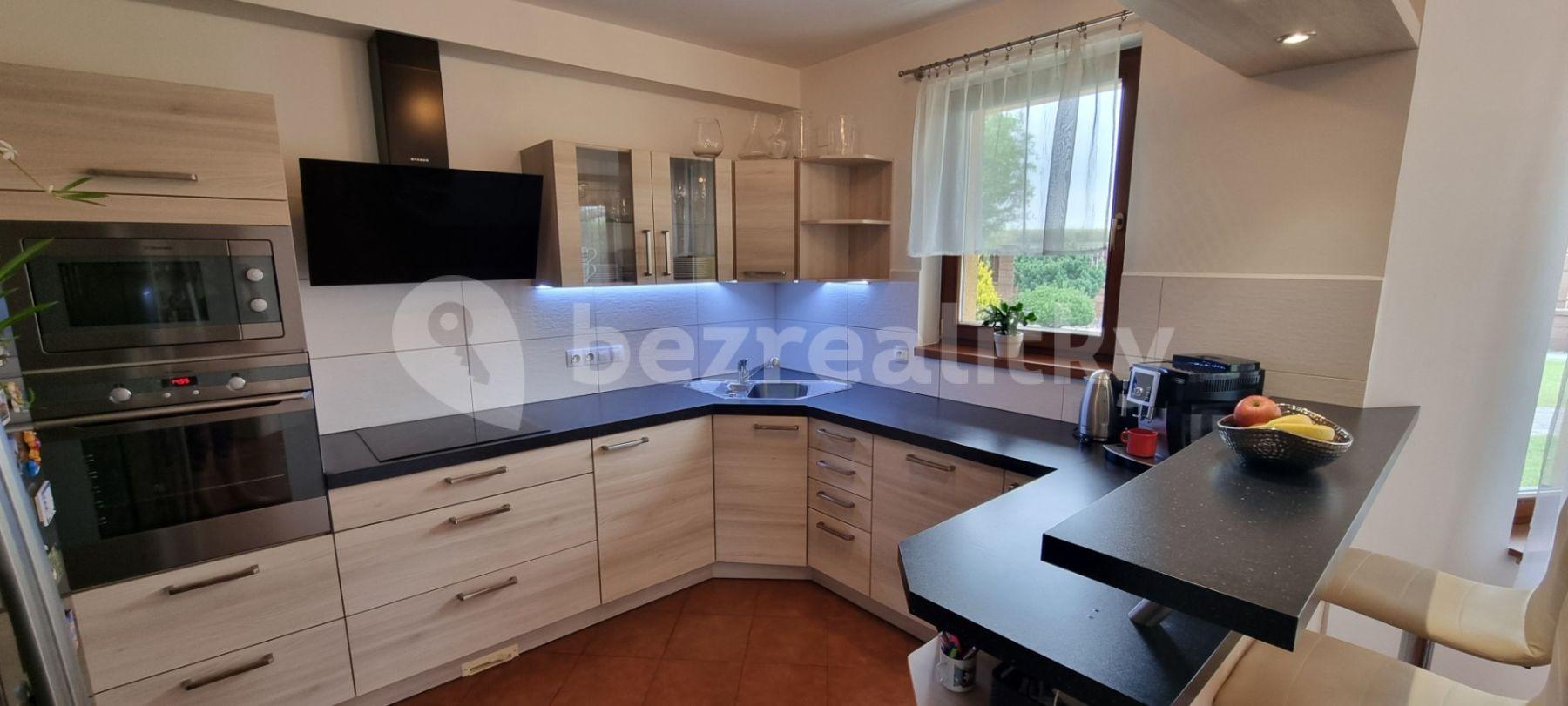 house for sale, 231 m², Na Draškách, Dobřejovice, Středočeský Region