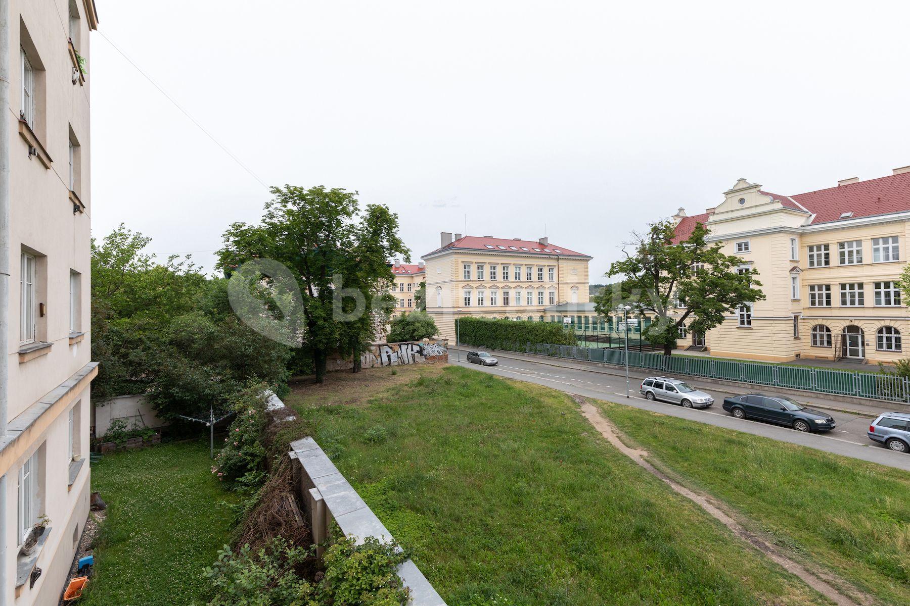 1 bedroom with open-plan kitchen flat for sale, 62 m², Železničářů, Prague, Prague