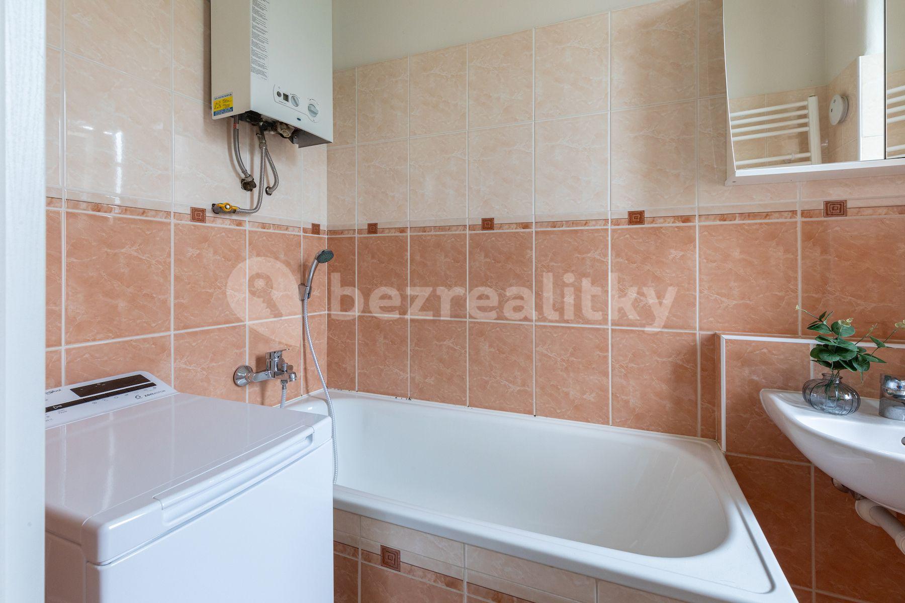 1 bedroom flat for sale, 62 m², Železničářů, Prague, Prague