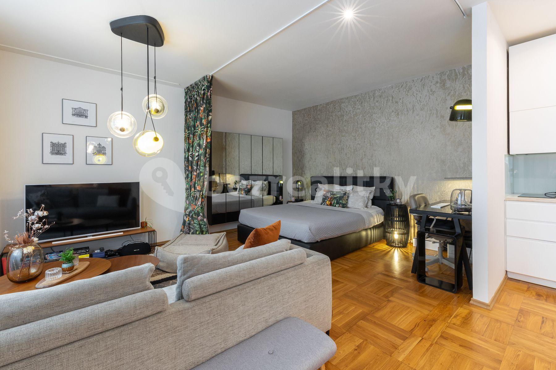 Studio flat for sale, 54 m², Neklanova, Prague, Prague