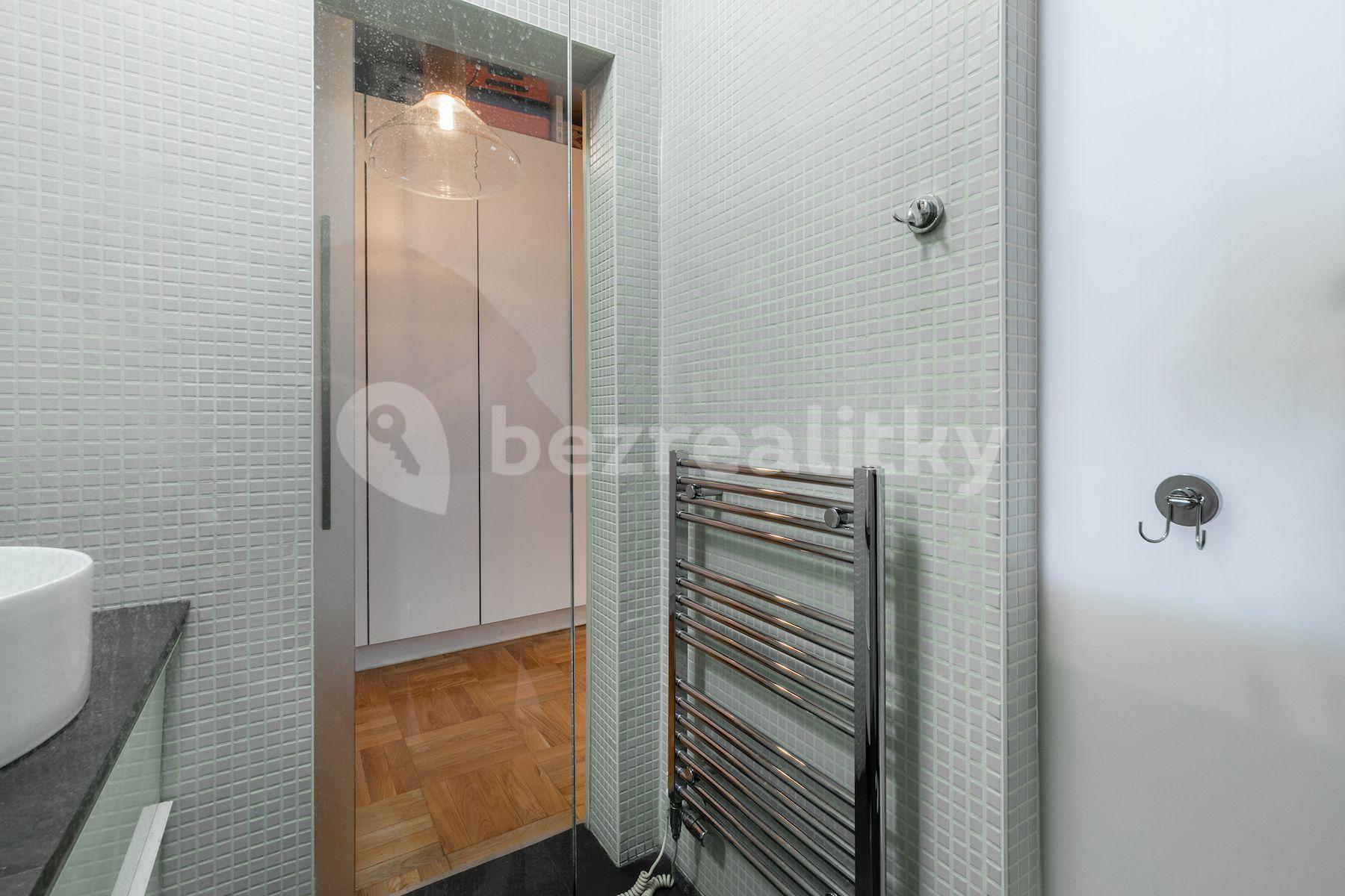 Studio flat for sale, 54 m², Neklanova, Prague, Prague