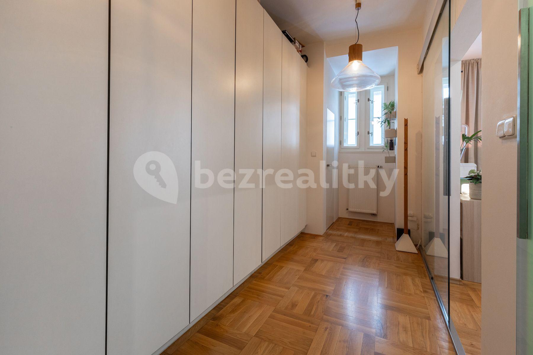 Studio flat for sale, 54 m², Neklanova, Prague, Prague