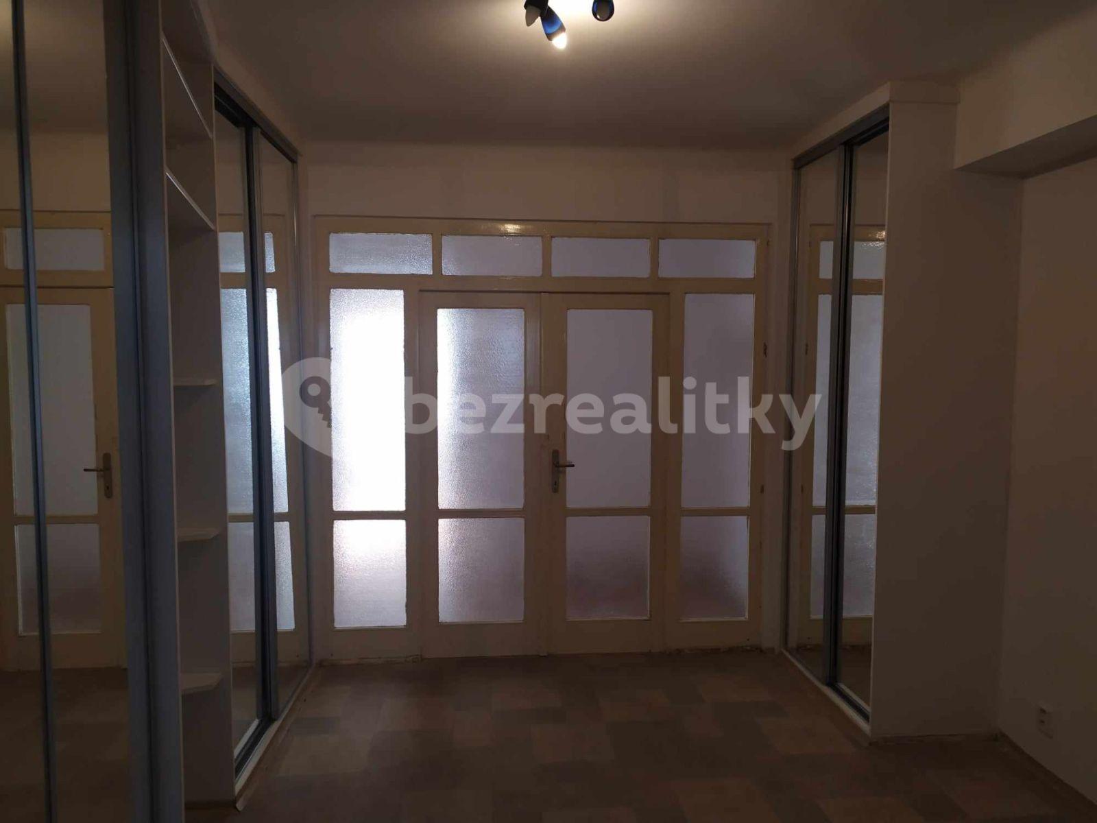 2 bedroom with open-plan kitchen flat for sale, 69 m², Amurská, Prague, Prague