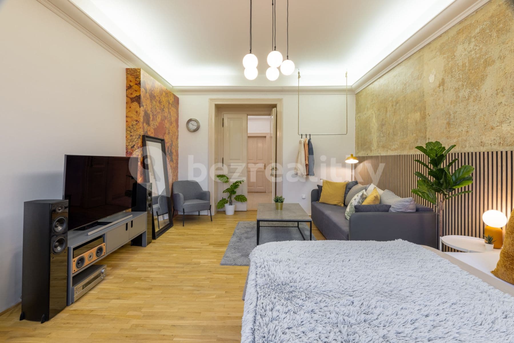 1 bedroom flat to rent, 160 m², Ruská, Prague, Prague