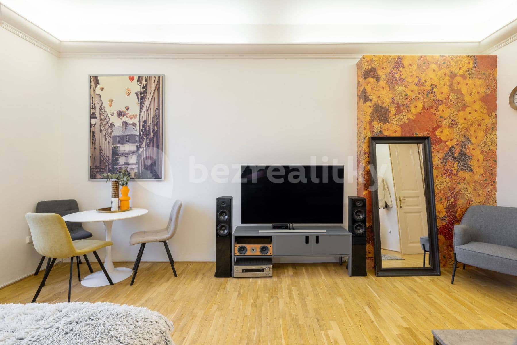 1 bedroom flat to rent, 160 m², Ruská, Prague, Prague