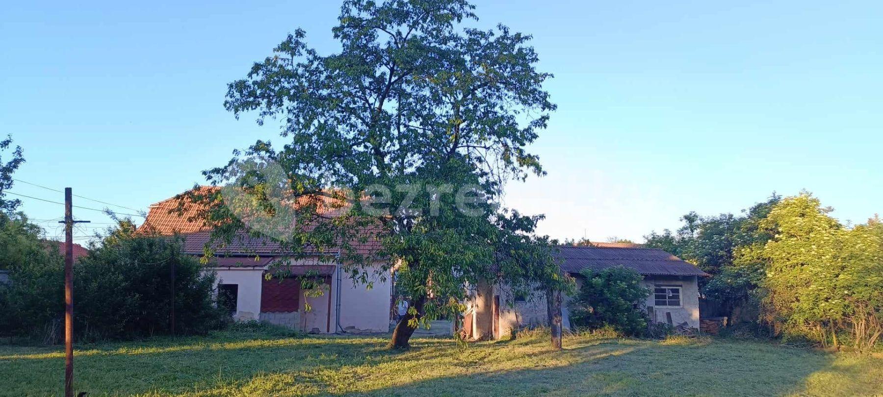 house for sale, 110 m², Hlavní, Bořanovice, Středočeský Region