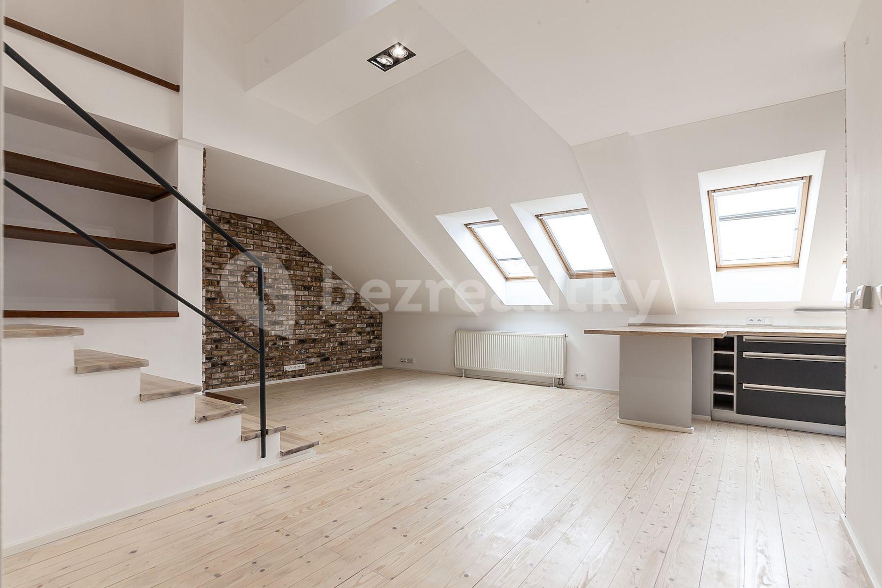 1 bedroom with open-plan kitchen flat for sale, 95 m², Štefánikova, Prague, Prague