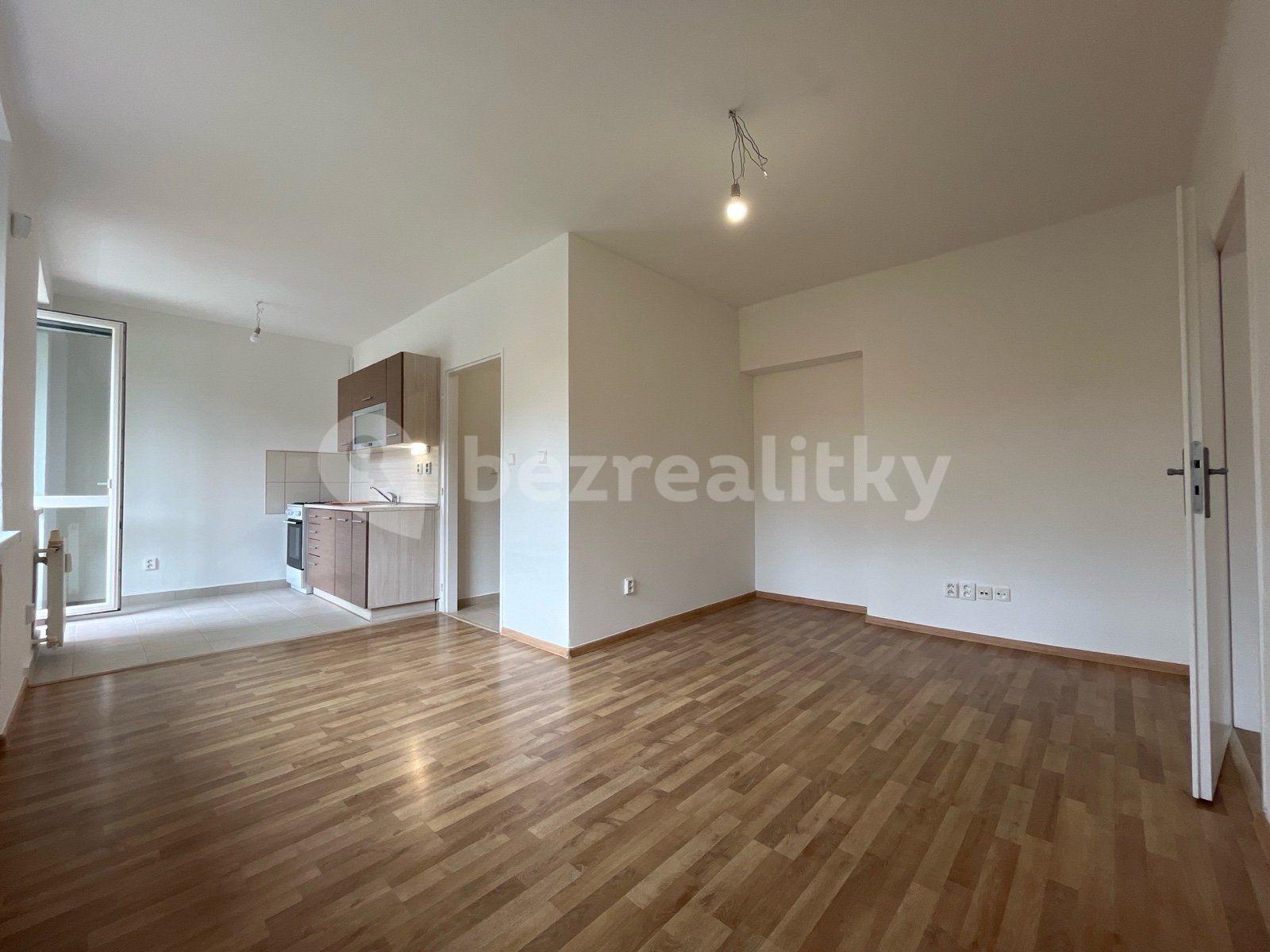 1 bedroom with open-plan kitchen flat to rent, 38 m², Dukelská, Havířov, Moravskoslezský Region