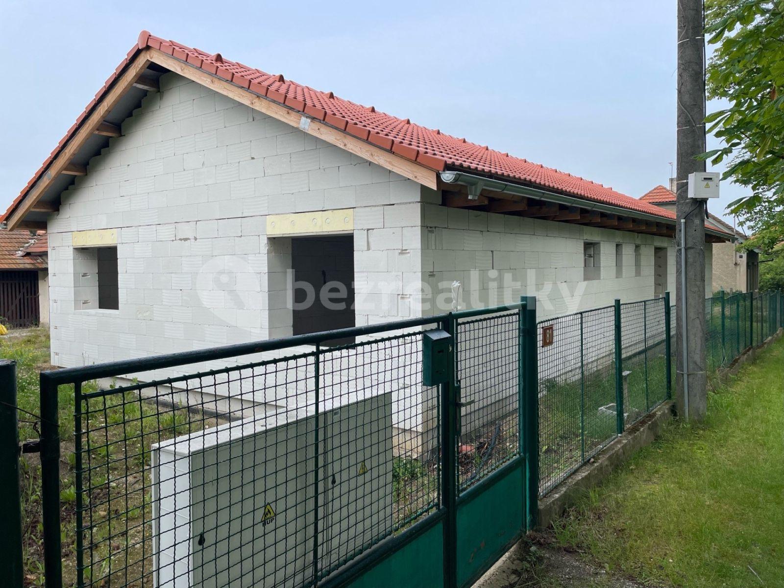 house for sale, 160 m², Bezdědická, Hostomice, Středočeský Region