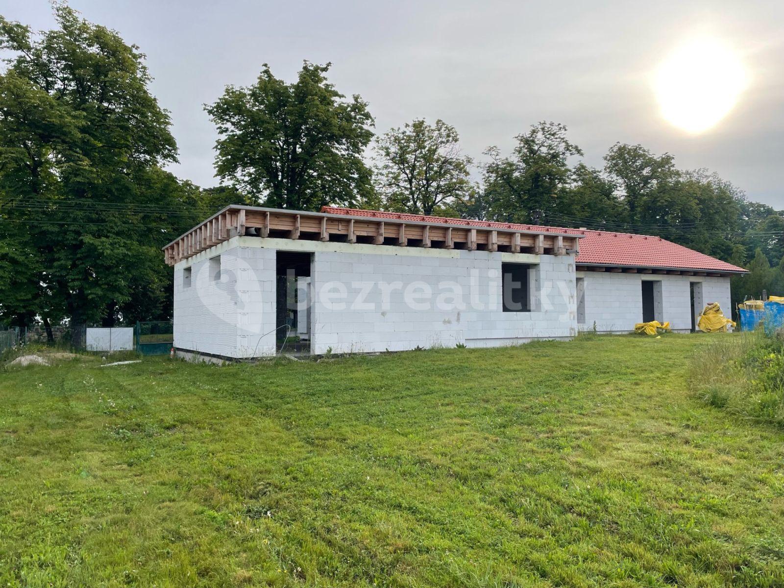 house for sale, 160 m², Bezdědická, Hostomice, Středočeský Region