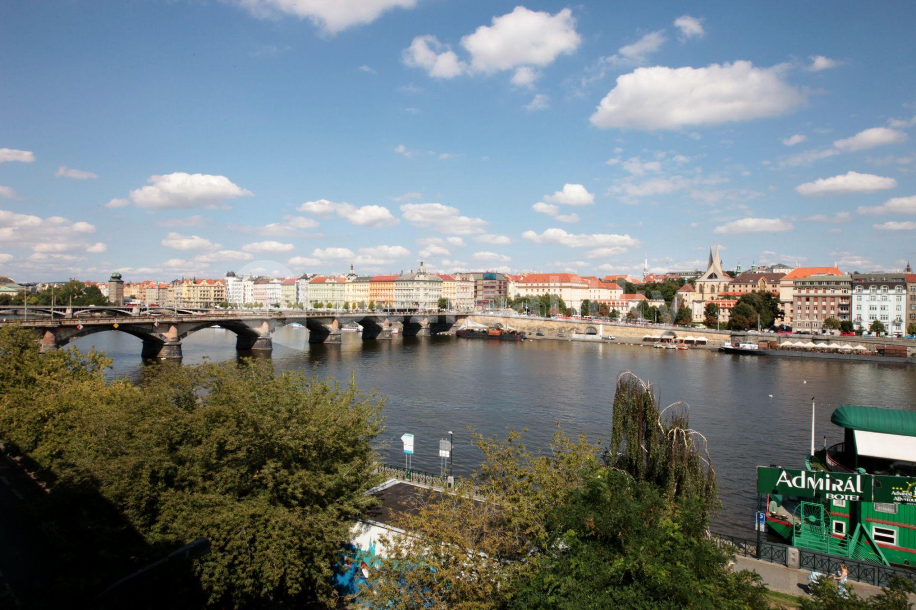 2 bedroom flat to rent, 80 m², Hořejší nábřeží, Prague, Prague