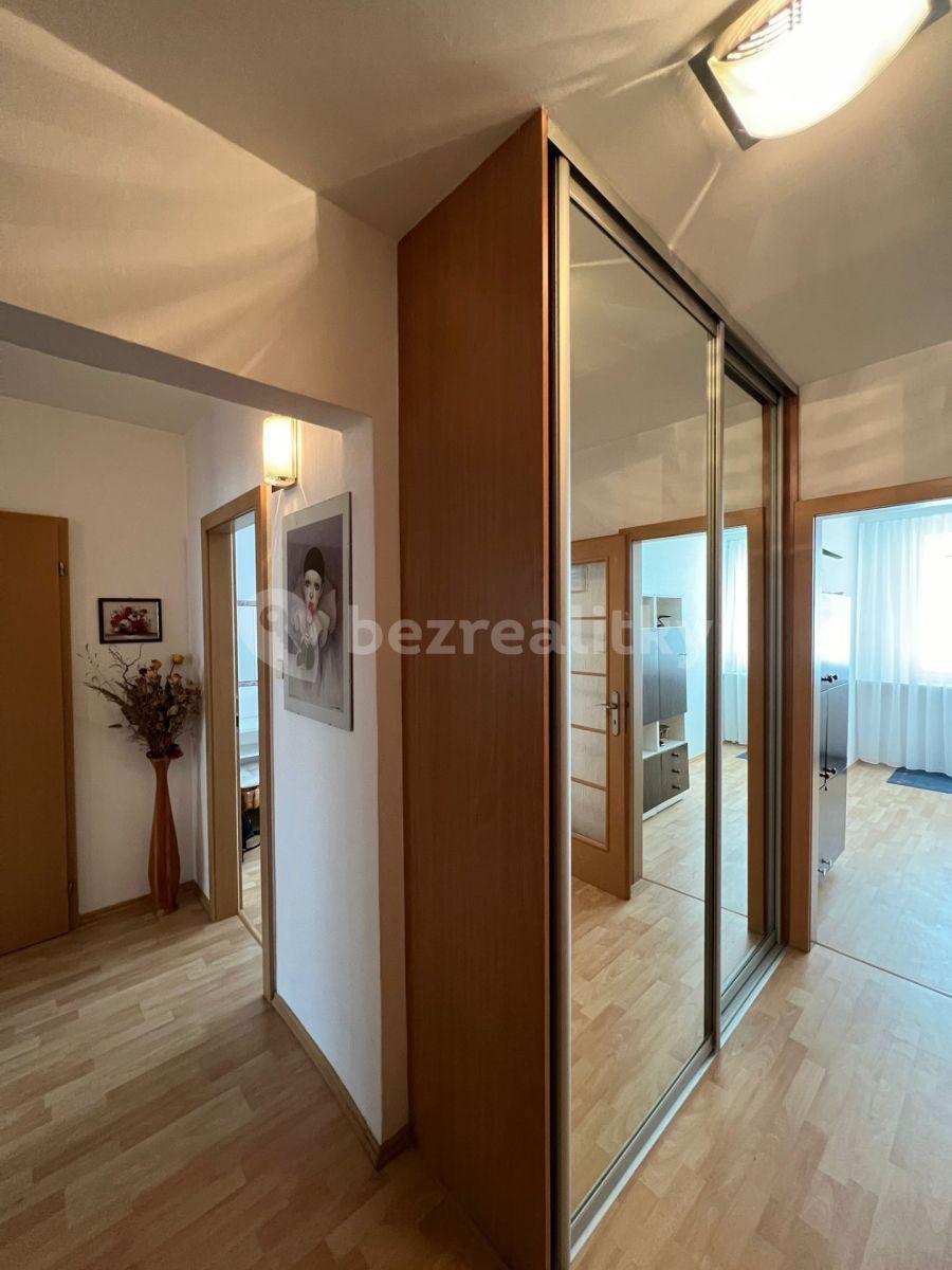2 bedroom with open-plan kitchen flat to rent, 70 m², Nad Lesním divadlem, Prague, Prague