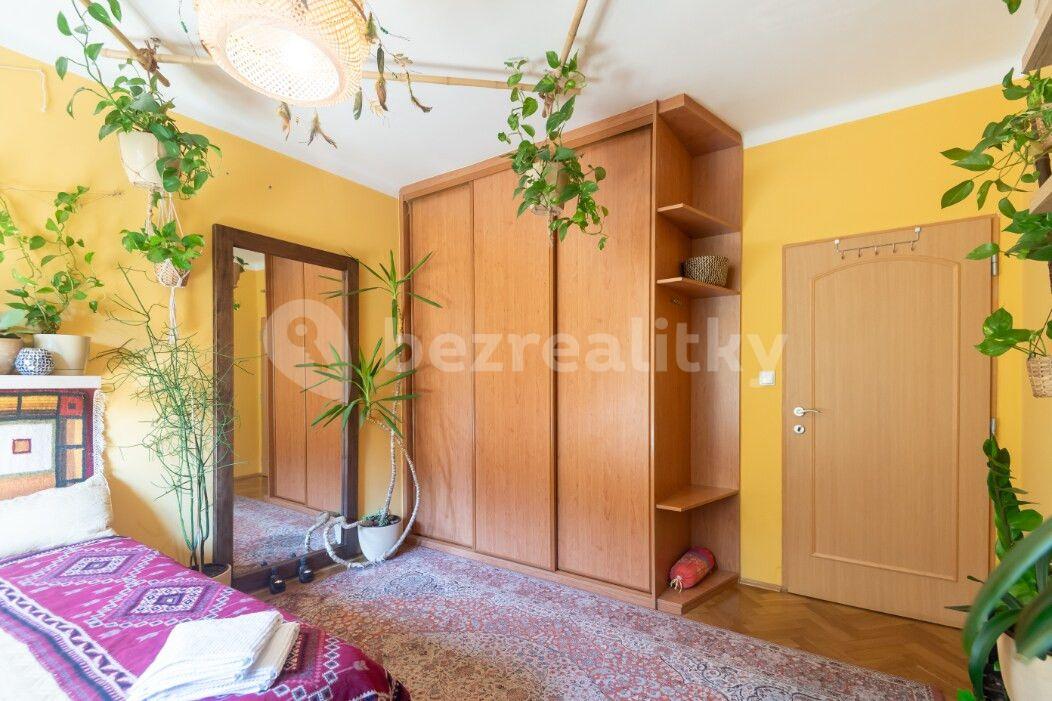 2 bedroom flat to rent, 16 m², Biskupcova, Prague, Prague