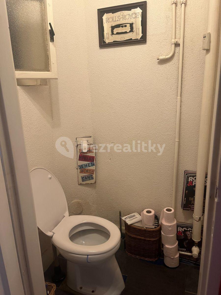 2 bedroom flat for sale, 78 m², V Olšinách, Prague, Prague