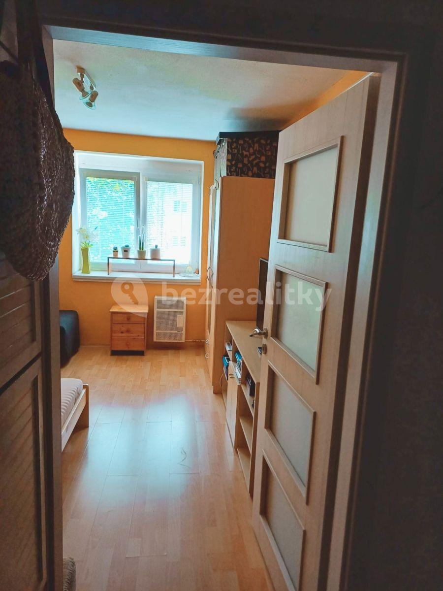 2 bedroom flat for sale, 55 m², Vančurova, Neratovice, Středočeský Region
