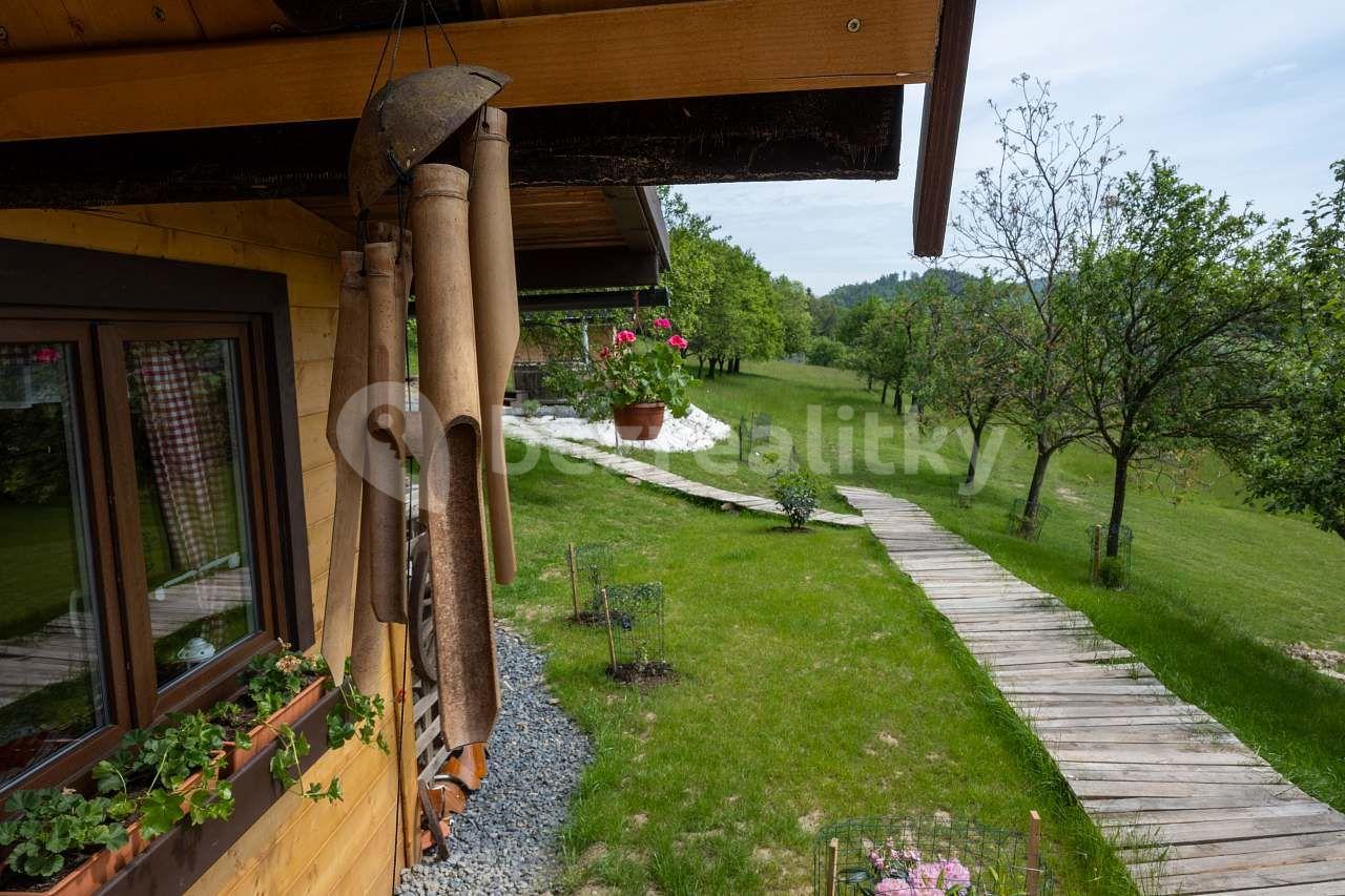 recreational property to rent, 0 m², Vlčková, Zlínský Region