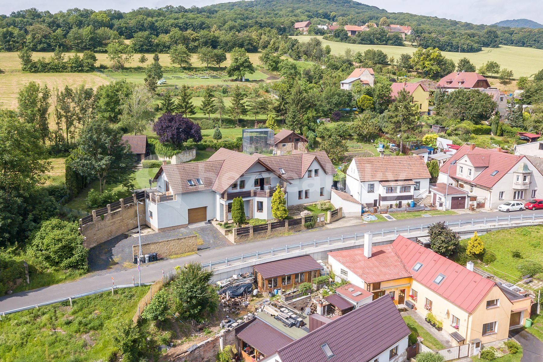 house for sale, 411 m², Vchynice, Vchynice, Ústecký Region