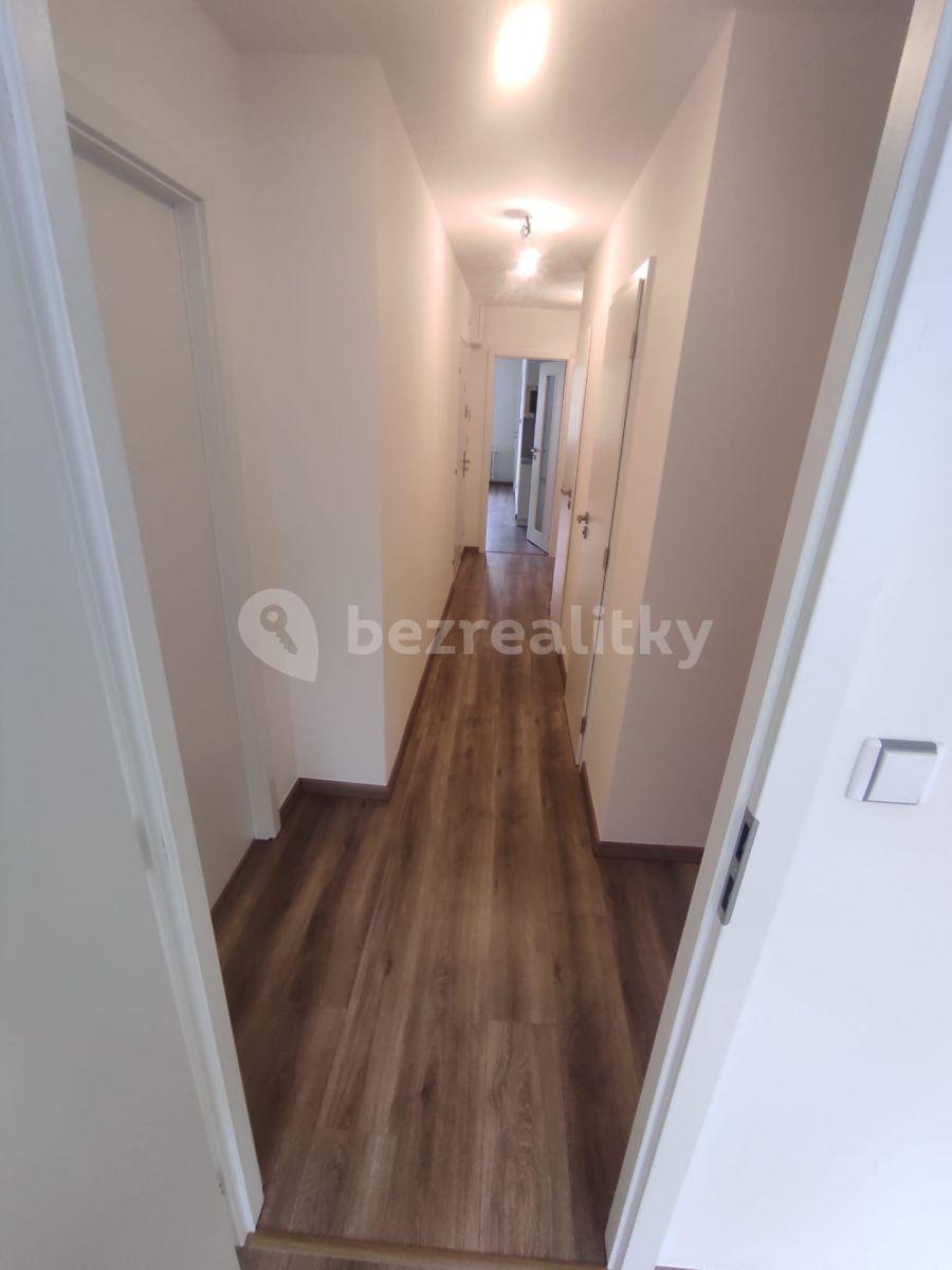 3 bedroom with open-plan kitchen flat for sale, 80 m², Přecechtělova, Prague, Prague