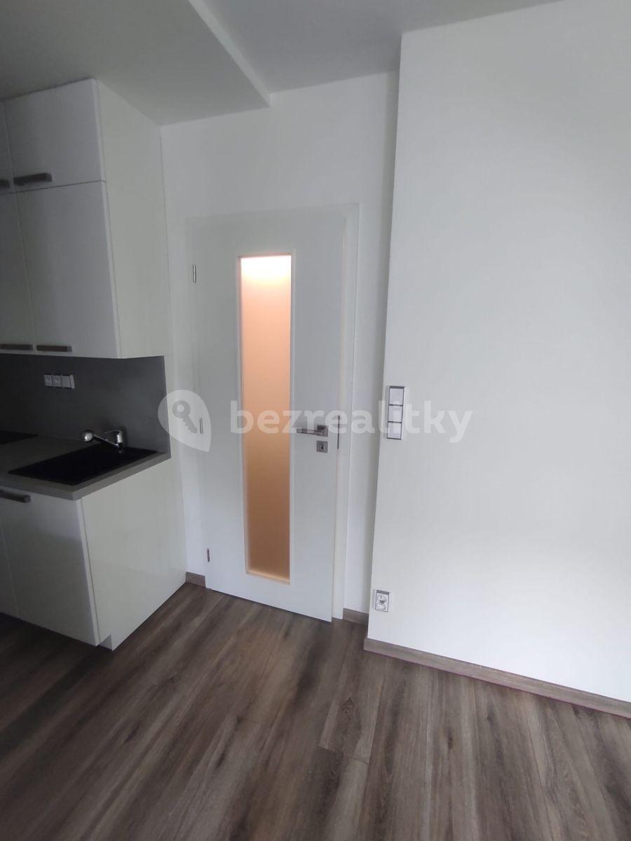 3 bedroom with open-plan kitchen flat for sale, 80 m², Přecechtělova, Prague, Prague