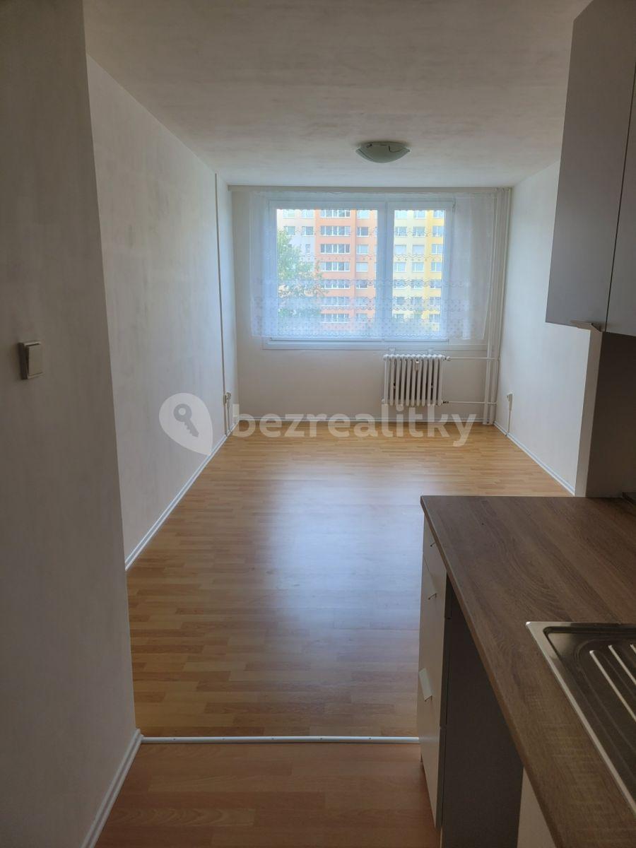 1 bedroom with open-plan kitchen flat to rent, 42 m², Pšenčíkova, Prague, Prague