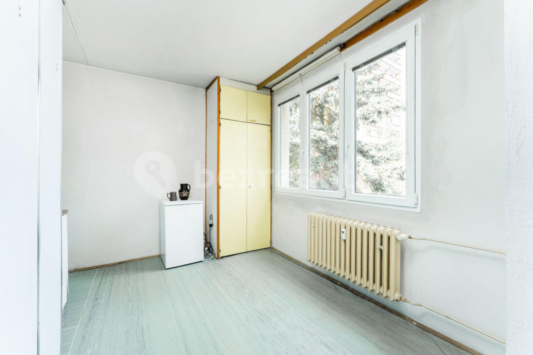 3 bedroom flat for sale, 78 m², U Dvojdomů, Prague, Prague