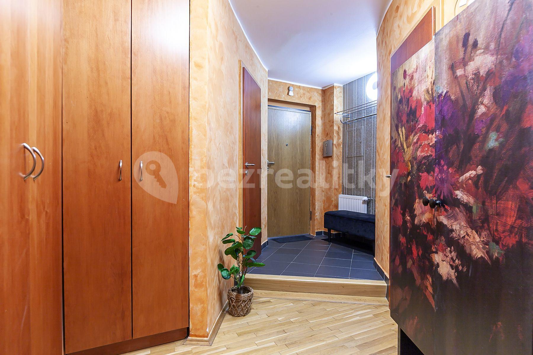 3 bedroom with open-plan kitchen flat for sale, 99 m², Krokova, Prague, Prague