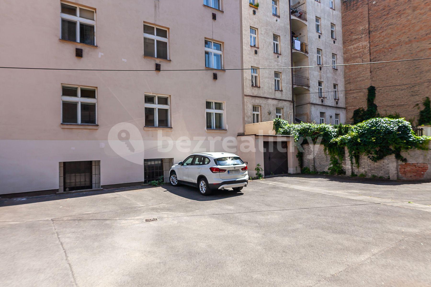 3 bedroom with open-plan kitchen flat for sale, 99 m², Krokova, Prague, Prague