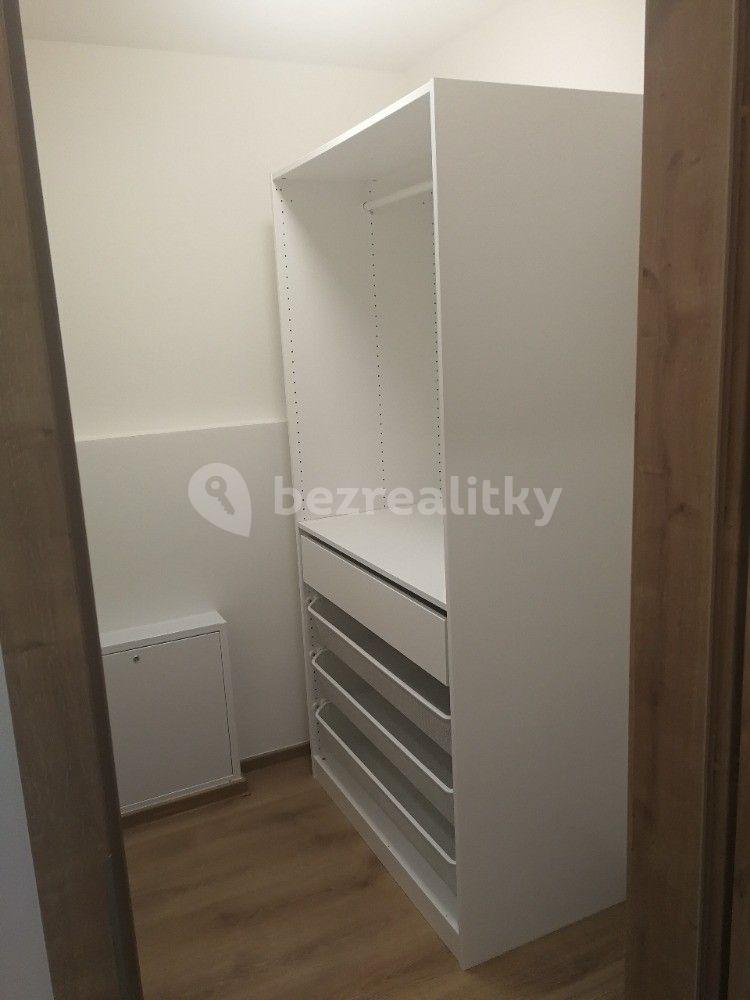 Studio flat to rent, 32 m², Hněvotínská, Olomouc, Olomoucký Region