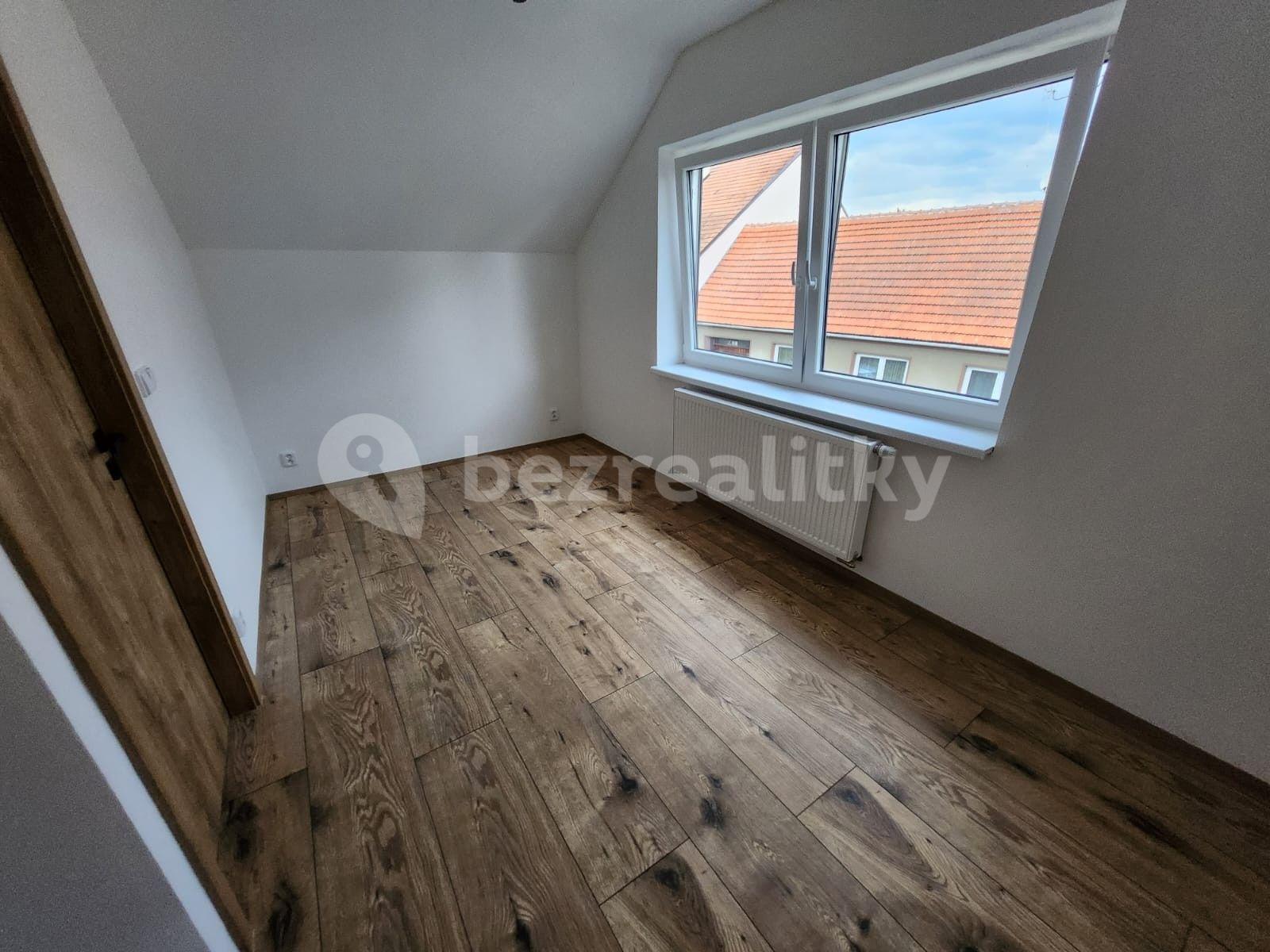 2 bedroom with open-plan kitchen flat to rent, 82 m², Chleborádova, Brno, Jihomoravský Region