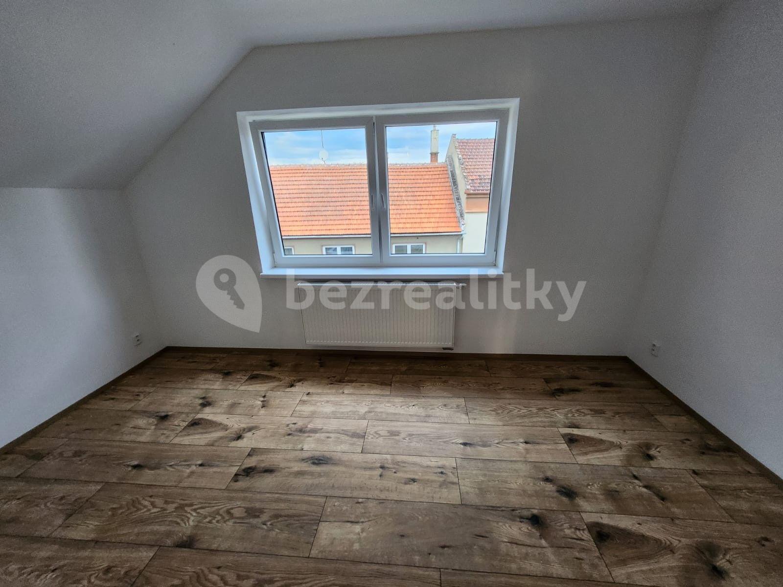 2 bedroom with open-plan kitchen flat to rent, 82 m², Chleborádova, Brno, Jihomoravský Region