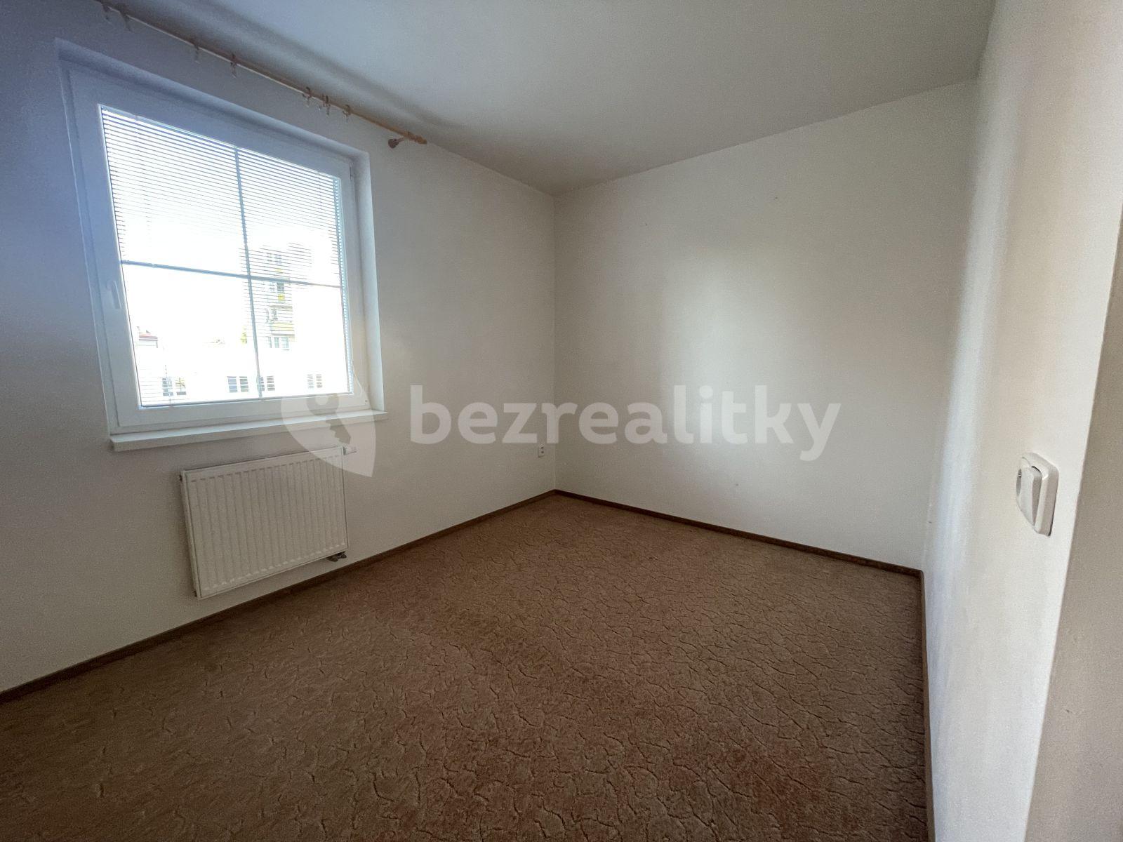 1 bedroom with open-plan kitchen flat to rent, 57 m², Okrová, Náchod, Královéhradecký Region