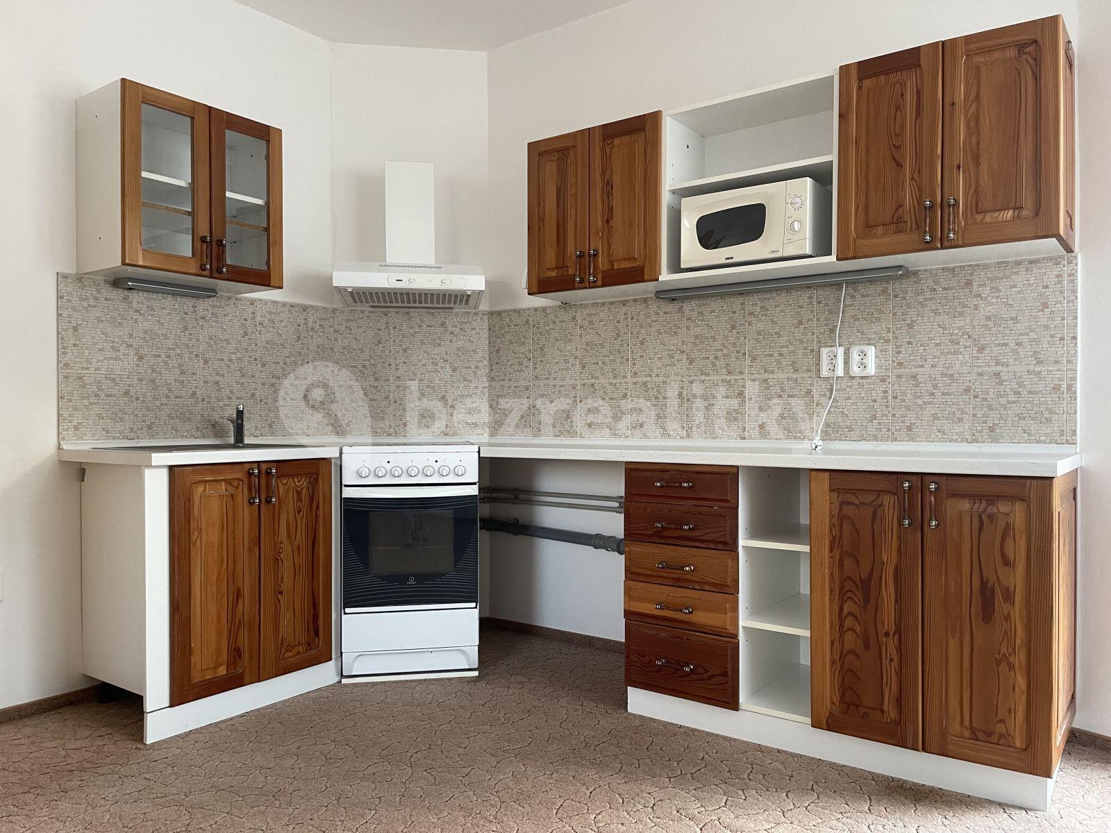 1 bedroom with open-plan kitchen flat to rent, 57 m², Okrová, Náchod, Královéhradecký Region