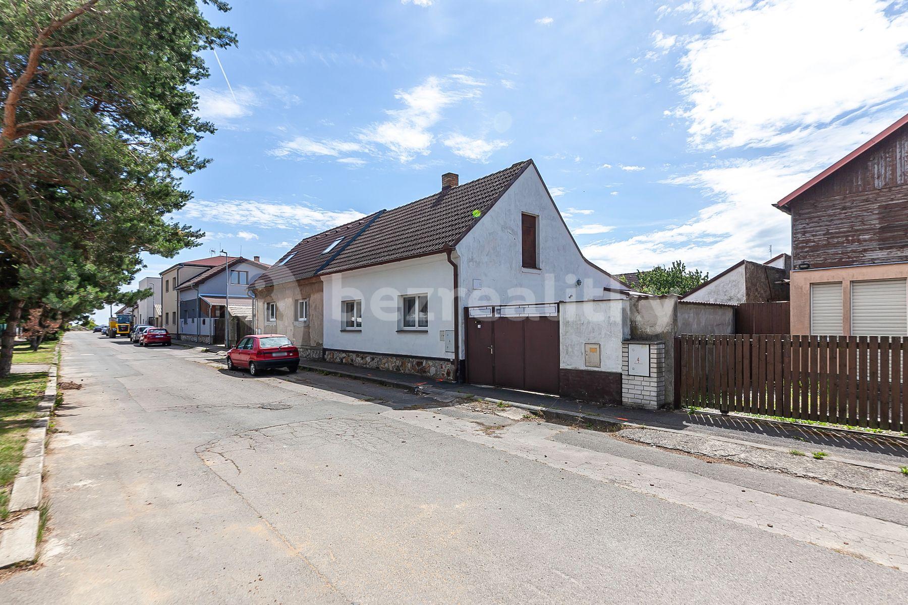 house for sale, 82 m², Dobříč, Dobříč, Středočeský Region