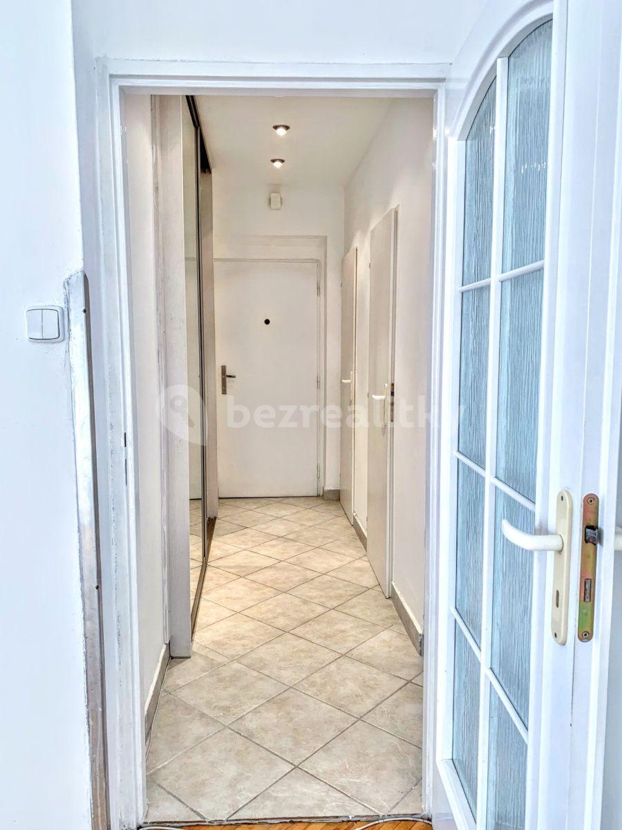 3 bedroom flat to rent, 63 m², Komenského, Adamov, Jihomoravský Region